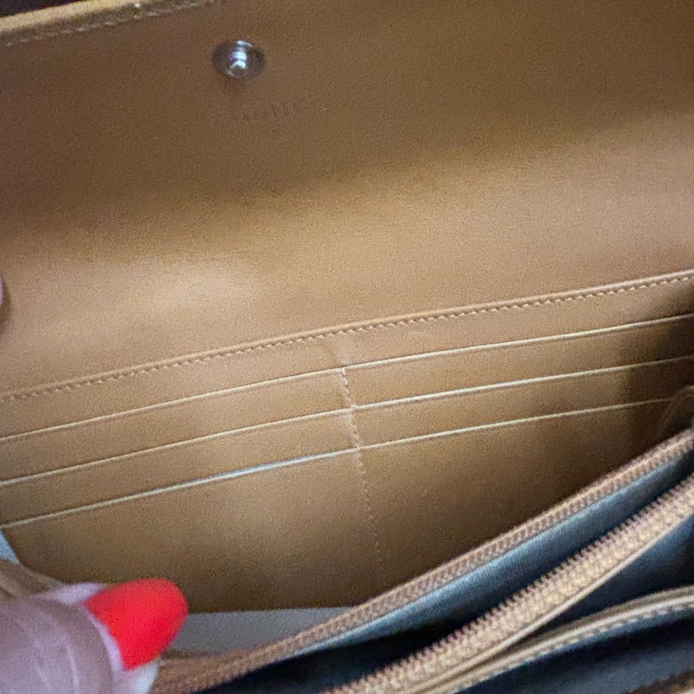 CHANEL Gold color Caviar Leather Long Wallet with CC Logo - Picture 5 of 10